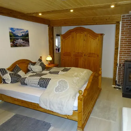 Ferienhaeuschen * Inzell